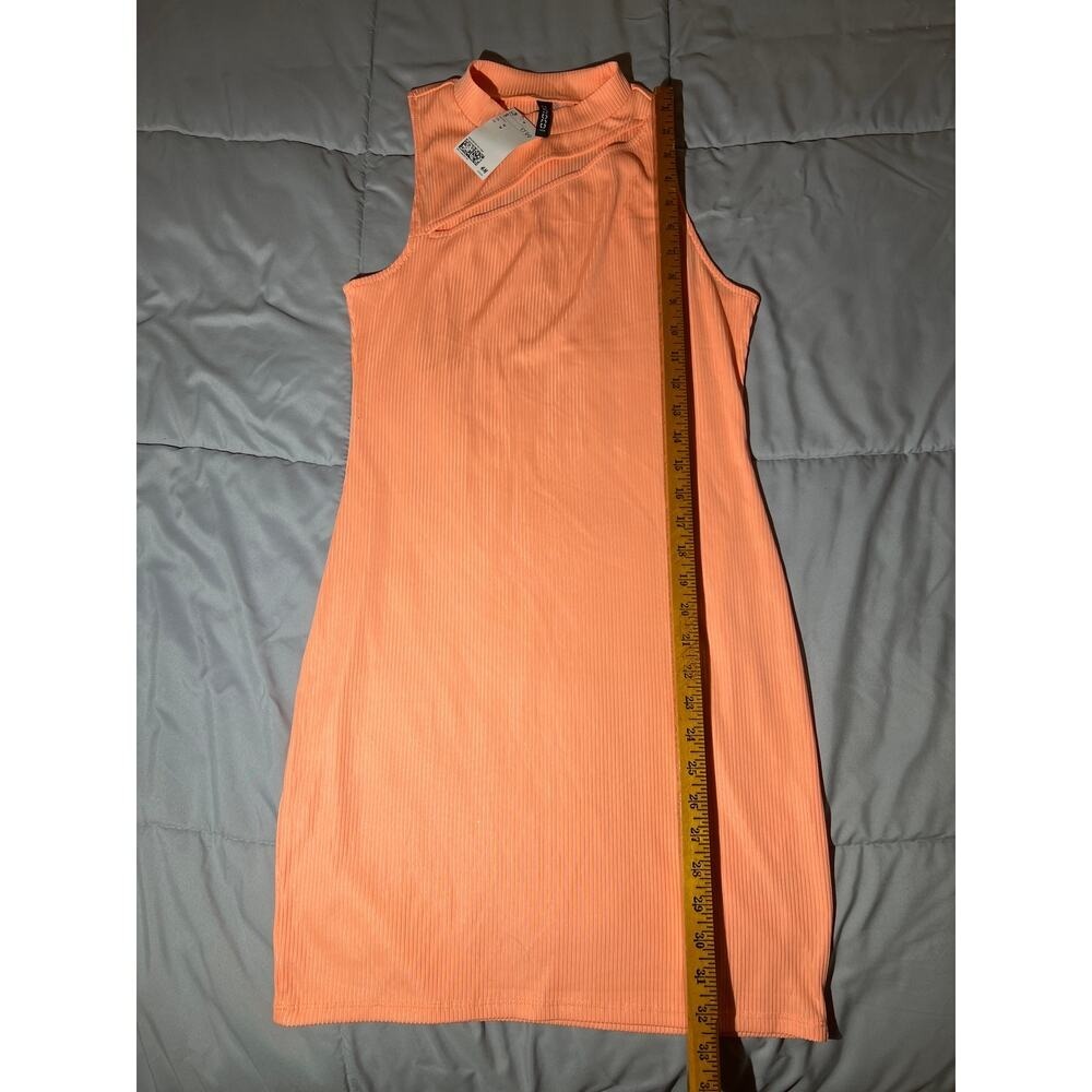 H&M Ribbed Mock Neck Cutout Sheath Dress Coral Peach Size Medium‎